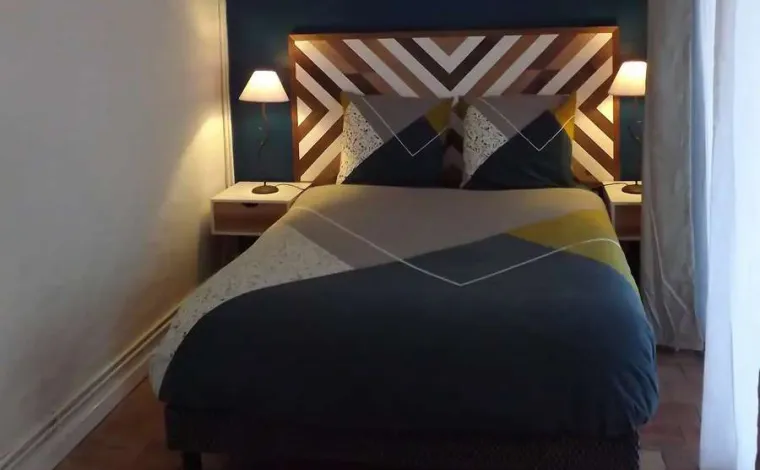 Chambre Contemporaine, Saumur, Chambres d'hôtes La Tour de Bellevue