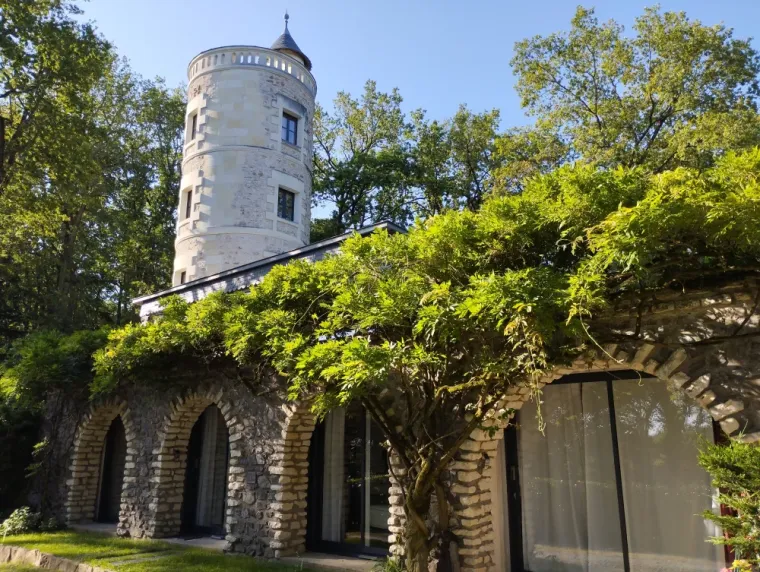 Chambre d'hôte insolite sur une tour à Saumur, Saumur, Chambres d'hôtes La Tour de Bellevue