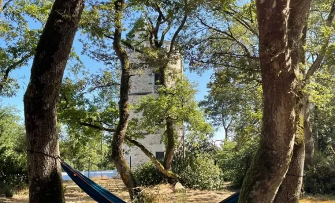 Louer une chambre d'hôte avec un parc bucolique à Saumur, Saumur, Chambres d'hôtes La Tour de Bellevue